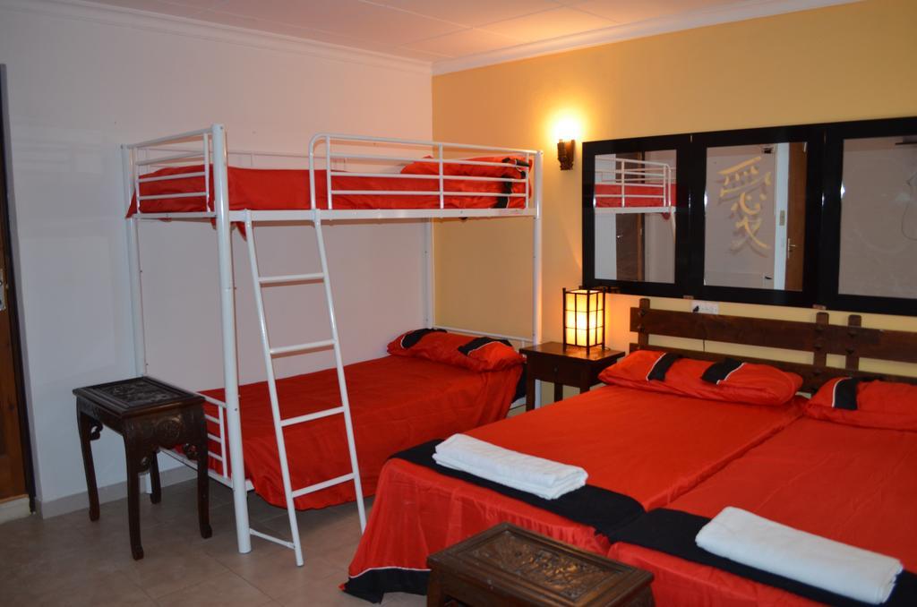 Residencia Santiago Mallorca 칼라 피구에라 외부 사진